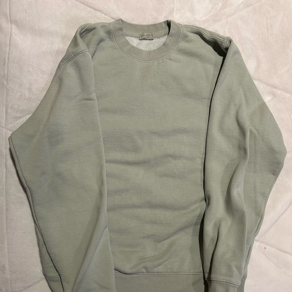 Brandy Melville Tops - Brandy Melville Crewneck